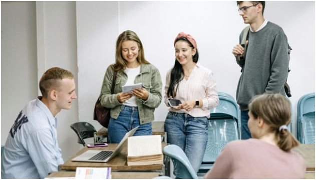 Core Differences Between Primary and Secondary Data