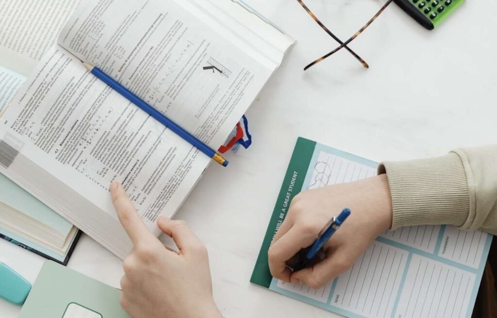 Academic Thesis Writing